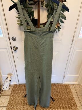 Universal Thread Olive Green Linen Boho Slouchy Cropped Belted Overalls M